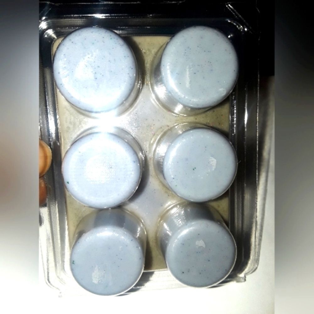Hand Crafted Rustic Vibe waxmelt Rounds   MIX N MATCH buy1 get 2 free